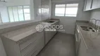 Foto 3 de Apartamento com 3 Quartos para alugar, 166m² em Tabajaras, Uberlândia