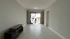 Foto 2 de Apartamento com 3 Quartos para alugar, 85m² em Santinho, Florianópolis