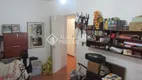 Foto 3 de Apartamento com 3 Quartos à venda, 70m² em Santo Antônio, Porto Alegre