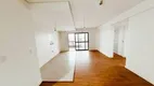 Foto 2 de Apartamento com 2 Quartos à venda, 61m² em Novo Mundo, Curitiba