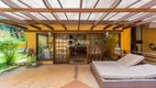Foto 3 de Casa com 4 Quartos para alugar, 500m² em Campo Comprido, Curitiba