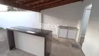 Foto 24 de Casa com 3 Quartos à venda, 167m² em Santa Mônica, Uberlândia