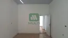 Foto 20 de Casa com 1 Quarto para alugar, 420m² em Martins, Uberlândia