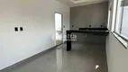 Foto 2 de Casa com 2 Quartos à venda, 70m² em Jardim Brasília, Uberlândia