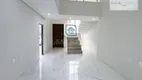 Foto 2 de Casa de Condomínio com 4 Quartos à venda, 235m² em Urucunema, Eusébio