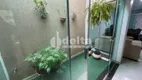 Foto 17 de Casa com 5 Quartos para alugar, 300m² em Martins, Uberlândia