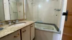 Foto 17 de Apartamento com 2 Quartos à venda, 65m² em Praia das Pitangueiras, Guarujá