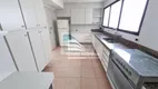 Foto 23 de Apartamento com 4 Quartos à venda, 200m² em Pitangueiras, Guarujá