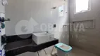 Foto 3 de Casa com 3 Quartos à venda, 180m² em Jardim Inconfidência, Uberlândia