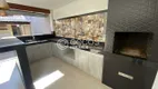 Foto 4 de Casa com 3 Quartos para alugar, 220m² em Santa Mônica, Uberlândia