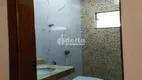 Foto 9 de Casa com 3 Quartos à venda, 300m² em Jardim das Palmeiras, Uberlândia