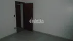 Foto 2 de Casa com 3 Quartos à venda, 224m² em Cidade Jardim, Uberlândia