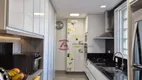 Foto 10 de Apartamento com 3 Quartos à venda, 197m² em Higienópolis, São Paulo