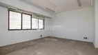 Foto 2 de Sala Comercial para alugar, 35m² em Três Figueiras, Porto Alegre