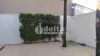 Foto 10 de Casa com 3 Quartos para alugar, 220m² em Jardim Colina, Uberlândia