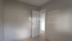 Foto 10 de Apartamento com 3 Quartos para alugar, 67m² em Umuarama, Uberlândia