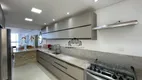 Foto 16 de Apartamento com 4 Quartos à venda, 210m² em Pitangueiras, Guarujá