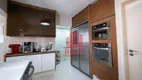 Foto 14 de Apartamento com 4 Quartos à venda, 214m² em Jardim Europa, São Paulo