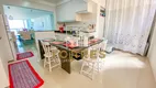 Foto 19 de Apartamento com 4 Quartos à venda, 190m² em Praia das Pitangueiras, Guarujá