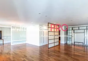 Foto 1 de Apartamento com 2 Quartos para alugar, 250m² em Campo Belo, São Paulo