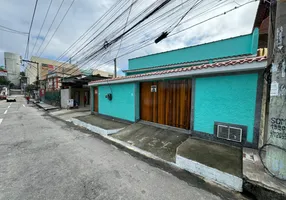 Foto 1 de Casa com 3 Quartos para alugar, 120m² em Centro, São Gonçalo