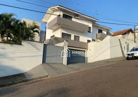 Foto 1 de Sobrado com 3 Quartos para alugar, 208m² em Estrela, Ponta Grossa