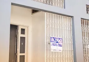 Foto 1 de Sala Comercial para alugar, 130m² em Feu Rosa, Serra