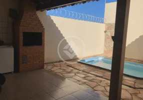 Foto 1 de Casa com 4 Quartos à venda, 210m² em Vigilato Pereira, Uberlândia