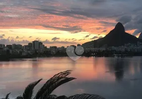 Foto 1 de Apartamento com 4 Quartos à venda, 319m² em Lagoa, Rio de Janeiro