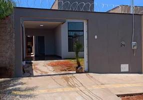 Foto 1 de Casa com 3 Quartos à venda, 128m² em Residencial Petropolis, Goiânia