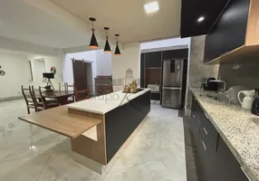 Foto 1 de Casa com 3 Quartos à venda, 123m² em Vila Deodoro, São Paulo