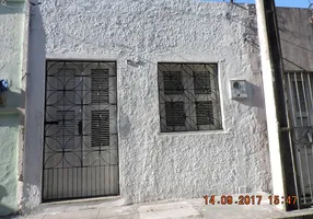 Foto 1 de Casa com 1 Quarto para alugar, 60m² em Joaquim Tavora, Fortaleza