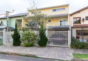 Foto 1 de Casa com 3 Quartos à venda, 341m² em Espiríto Santo, Porto Alegre