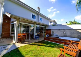 Foto 1 de Casa de Condomínio com 4 Quartos à venda, 180m² em Alphaville, Santana de Parnaíba