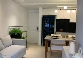 Foto 1 de Apartamento com 2 Quartos à venda, 48m² em Cambuí, Campinas