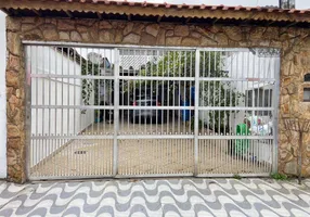 Foto 1 de Sobrado com 4 Quartos à venda, 240m² em Jardim Anhanguera, Praia Grande