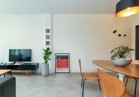 Foto 1 de Apartamento com 2 Quartos para alugar, 66m² em Consolação, São Paulo