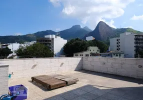 Foto 1 de Casa com 3 Quartos à venda, 450m² em Vila Isabel, Rio de Janeiro