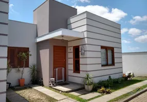 Foto 1 de Casa de Condomínio com 2 Quartos à venda, 75m² em Hípica, Porto Alegre