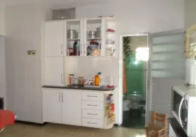 Foto 1 de Casa com 3 Quartos à venda, 238m² em Goiânia, Belo Horizonte