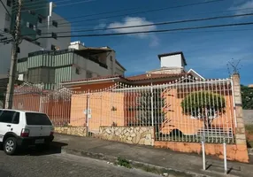 Foto 1 de Imóvel Comercial com 3 Quartos à venda, 420m² em Castelo, Belo Horizonte