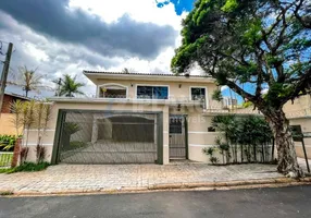 Foto 1 de Sobrado com 4 Quartos para venda ou aluguel, 321m² em Jardim Paraíso, São Carlos