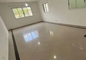 Foto 1 de Casa com 3 Quartos para alugar, 160m² em Vila Mafra, São Paulo