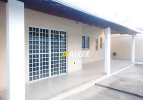 Foto 1 de Casa com 2 Quartos à venda, 174m² em Monjolo, São Gonçalo