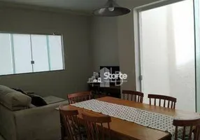 Foto 1 de Casa de Condomínio com 3 Quartos à venda, 104m² em Alto Umuarama, Uberlândia