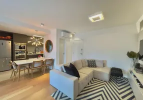 Foto 1 de Apartamento com 2 Quartos para alugar, 92m² em Taquaral, Campinas