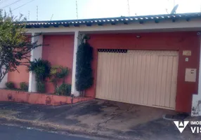 Foto 1 de Casa com 2 Quartos à venda, 131m² em Conjunto Maringá I, Uberaba