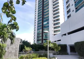 Foto 1 de Apartamento com 3 Quartos à venda, 138m² em Papicu, Fortaleza