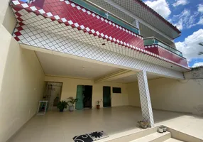 Foto 1 de Casa com 4 Quartos à venda, 308m² em Mauricio de Nassau, Caruaru