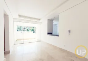 Foto 1 de Casa com 2 Quartos à venda, 68m² em Santo Antônio, Belo Horizonte